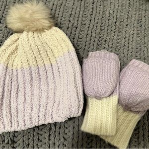 Aerie Women’s hat and gloves